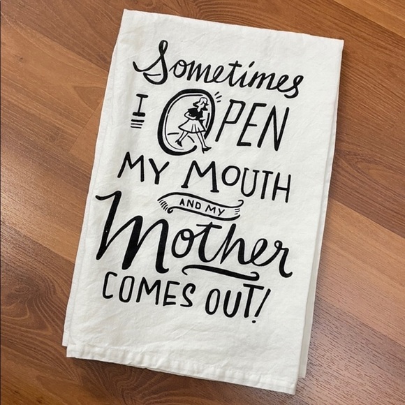 Primitives by Kathy Towel Open My Mouth & My Moth - Picture 5 of 8